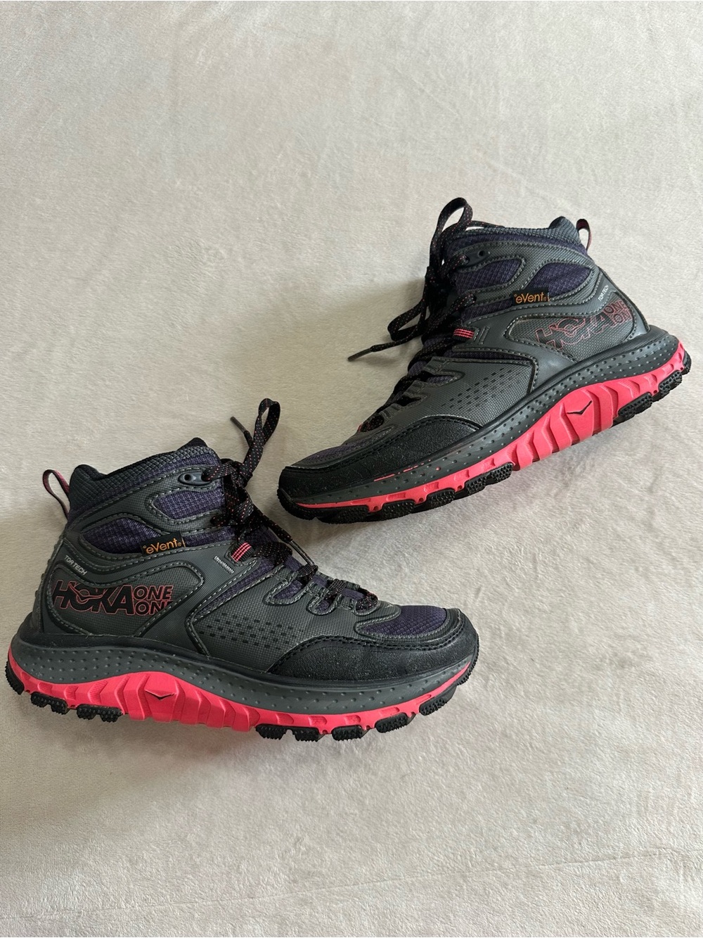 Women's Hoka One One Black Hiking Trail Running Shoes/Boots Size 7